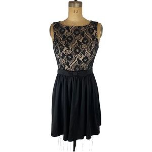 3/$30 Rewind Juniors Black/Nude Lace Belted Detail Mini Dress Size L